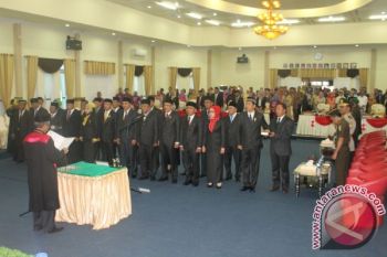 PELANTIKAN ANGGOTA DPRD 