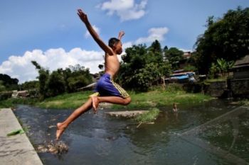 Pencemaran Air Sungai di Solo Melebihi Ambang Batas