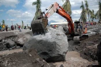 Peserta Konferensi Internasional Kegunungapian Tinjau Kali Putih
