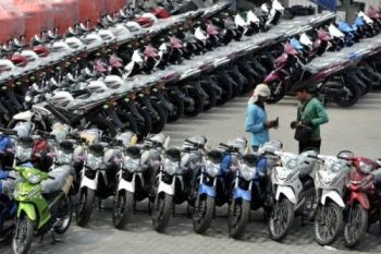 Jembatan Comal Rusak, Pengiriman Honda dan Yamaha via Laut