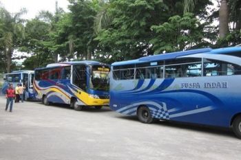 Bus Dihadang 