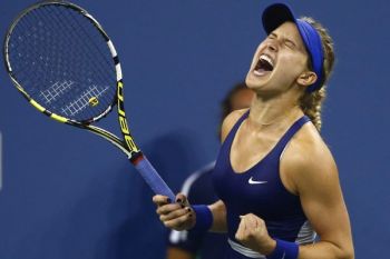 Strycova mengamankan semifinal Grand Slam pertamanya di Wimbledon