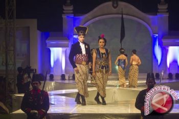 Puluhan desainer meriahkan "Solo Batik Fashion" 