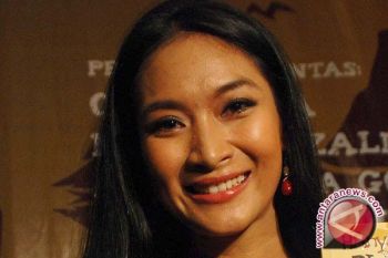 Happy Salma didaulat jadi wajah AFI 2014 