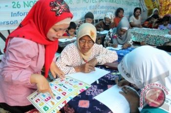 Pemerintah tuntaskan 6 juta penduduk buta aksara