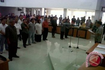 35 Anggota DPRD Kota Resmi Dilantik