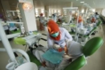 66 Persen Dokter Gigi Indonesia Berada di Jawa