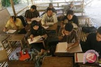 Profesor Jepang Tertarik Metode Pembelajaran Desa Bahasa