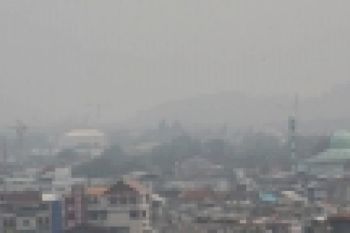 Jarak Pandang di Padang Masih Terbatas