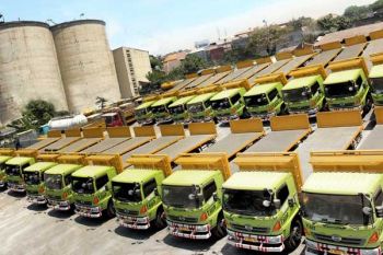 PT Varia Usaha Gelindingkan 65 Truk Baru 