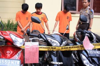 Maling Kian Nekat, Sepeda Motor Polisi Pun Disikat