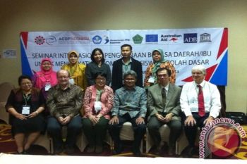 Kemendikbud Diminta Siapkan Regulasi Bahasa Daerah Masuk ke Kurikulum