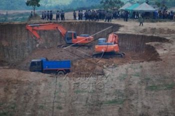 Ratusan Warga Rembang Dukung Pembangunan Pabrik Semen