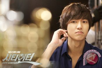 Lee Min-ho Khawatirkan Wajah Bengkak Usai Bangun Tidur
