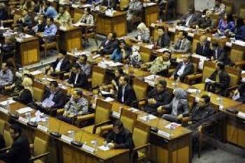 Empat Parpol Belum Ajukan Fraksi