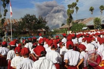 Jaringan Pemantau Pendidikan Gugat Sistem Pendidikan Wajib Belajar 9 tahun 