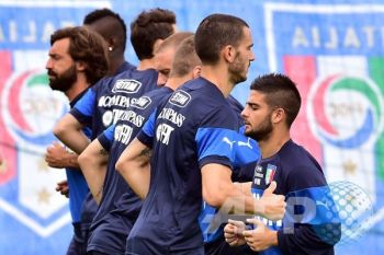 Italia Menang 2-0 Atas Norwegia