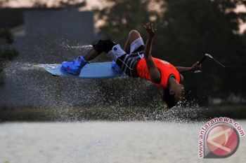 KEJUARAAN SKI INTERNASIONAL 2014