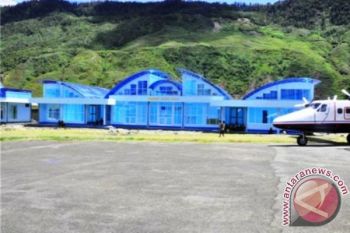 Bupati Puncak: masuk zona hijau penerbangan ke berbagai wilayah mulai dibuka