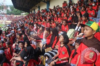 Ribuan pelajar Jayapura padati lapangan Mandala