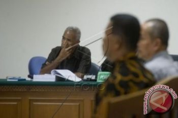 Saksi kasus Bupati Biak Numfor paparkan uang miliaran mengalir ke Kementerian PDT