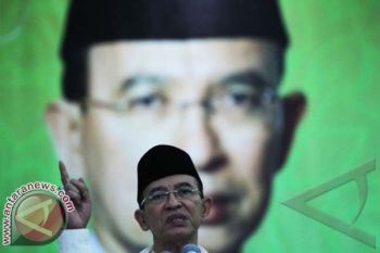 Pendukung Amir Uskara "sandera"  Suryadharma Ali 