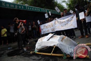 Liga Mahasiswa Ajak Masyarakat Gugat UU Pilkada ke MK