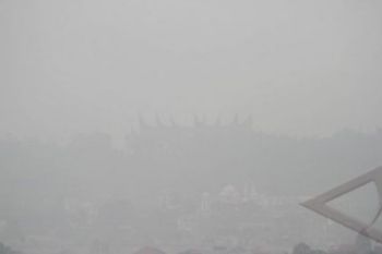 Kabut Asap Pekat Selimuti Martapura