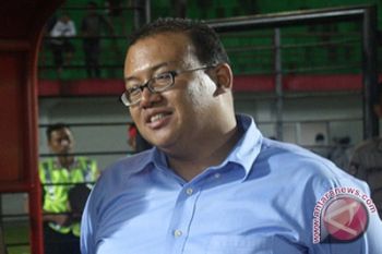 Yoeke Indra dilantik sebagai ketua DPRD DIY 
