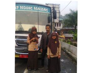 Pemkot Padang Panjang Bantu Mobilisasi Warga Perbatasan