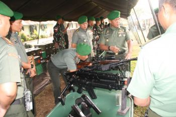 Kasdam Periksa Kesiapan Pasukan Diberangkatkan ke Papua