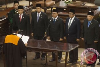 Ketua MPR Mengajak Semua Anggota MPR Mensukseskan Pelantikan Jokowi-JK