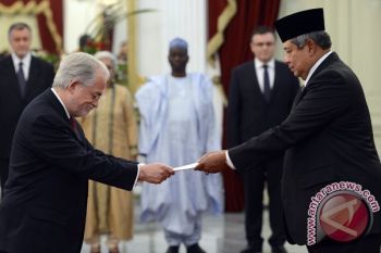 Delapan Duta Besar Serahkan Surat Kepercayaan