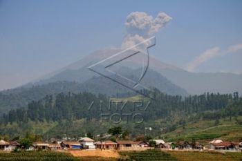 Gempa Tremor Masih Terekam di Gunung Slamet