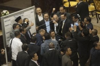 Dinamika Politik Berpengaruh Ekonomi Jangka Pendek