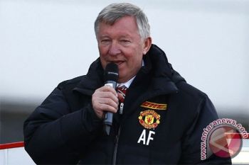 Ferguson Dukung Van Gaal Belanja Pemain Mahal