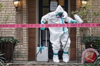   Bahaya Ebola Tingkatkan Permintaan Alat Pelindung Tubuh