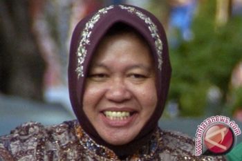 Risma dan cinta kepada anak-anak Surabaya