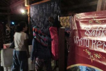 Kemenparekraf Tingkatkan Kemampuan Bersaing Pembatik Borobudur