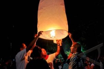 Sambut Jokowi, 750 Lampion Diterbangkan