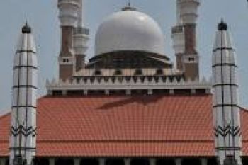 Tarik Wisatawan Muslim, Jateng Dorong Wisata Syariah
