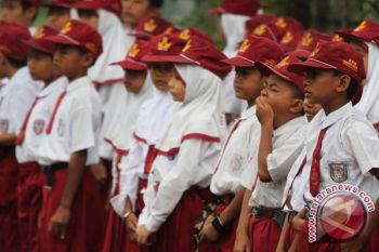 157 Sekolah Swasta di Magelang Terima Bantuan