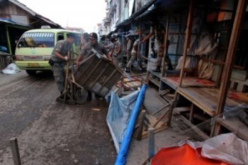 Pembangunan Lapak PKL di Kudus Salahi Bestek