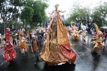 Warga Lereng Sindoro Gelar Kirab Budaya