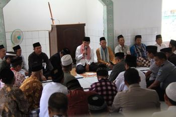 Safari Jumat, Bupati ajak jaga kebersihan lingkungan