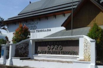DPRD  Sultra Bentuk Tujuh Fraksi 