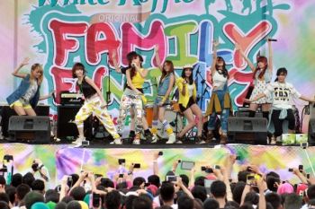 Konser Family Fun Dayz Cherrybelle