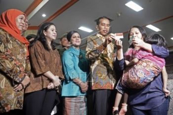 Presiden Jokowi: Kartu Indonesia Baru Langkah Pertama