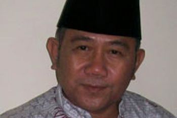 DJ Nachrowi: Foto Resmi Presiden Belum Didistribusikan