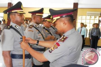 Lima perwira di Polres Biak Numfor dimutasi